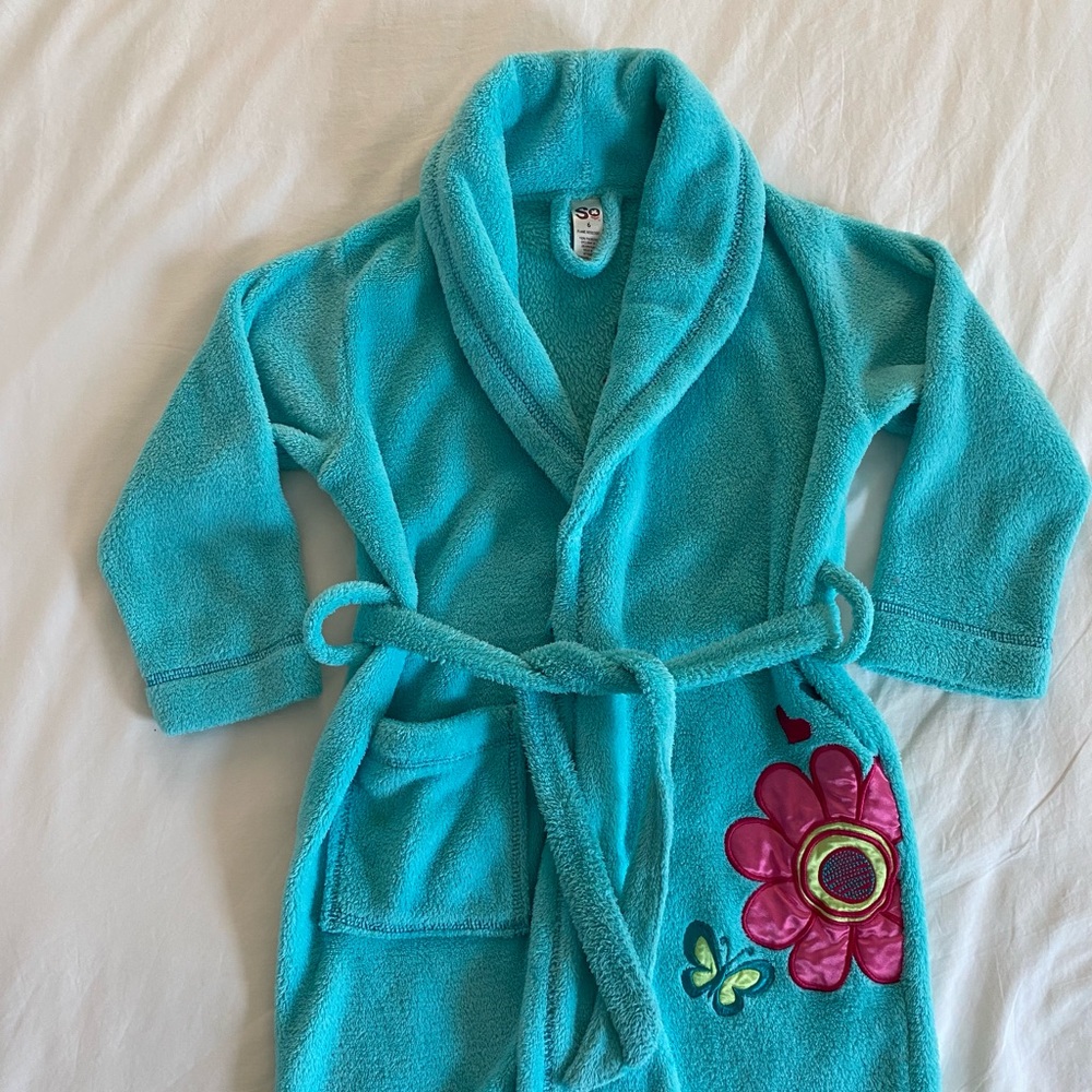 So cozy teal robe size 6